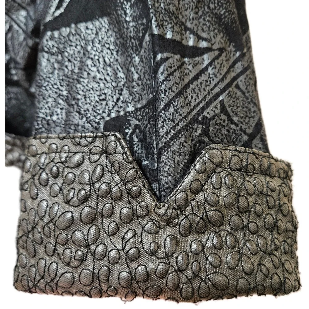 Black/Gray Casedei Collection Vintage 80s-90s Textured‎ Jacket & Skirt Size 10